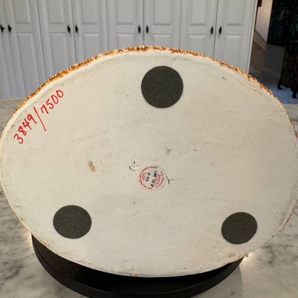 United Designs the Legend of Santa Claus "Load 'Em Up" Limited Edition Figurine - Picture 9 of 12